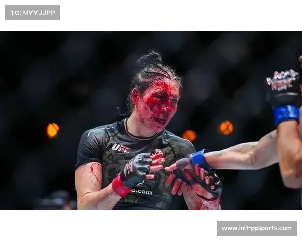 裁判误听铃声导致判罚争议 UFC赛事管理遭遇广泛质疑 裁判误听铃声导致判罚争议 UFC赛事管理遭遇广泛质疑