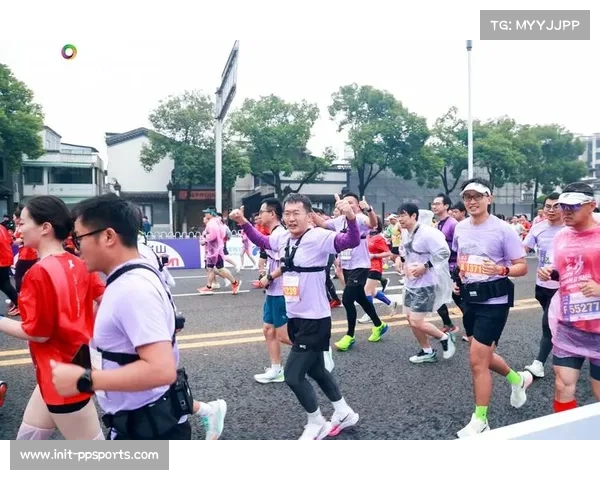 卫星定位技术融合AI算法，优化马拉松赛事动线设计与调度